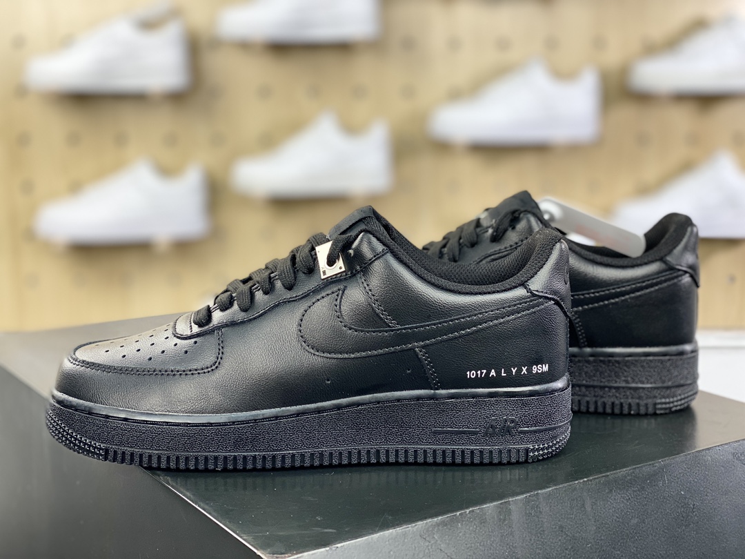 220 Nike Air Force 1 Low SP”Triple Black”空军一号板鞋“联名皮革全黑”FJ4908-001