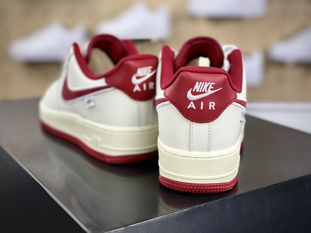 200 耐克Nike Air Force 1’07 Low”White University Red”空军一号板鞋“皮革白大学红电绣钩子”FV0392-101