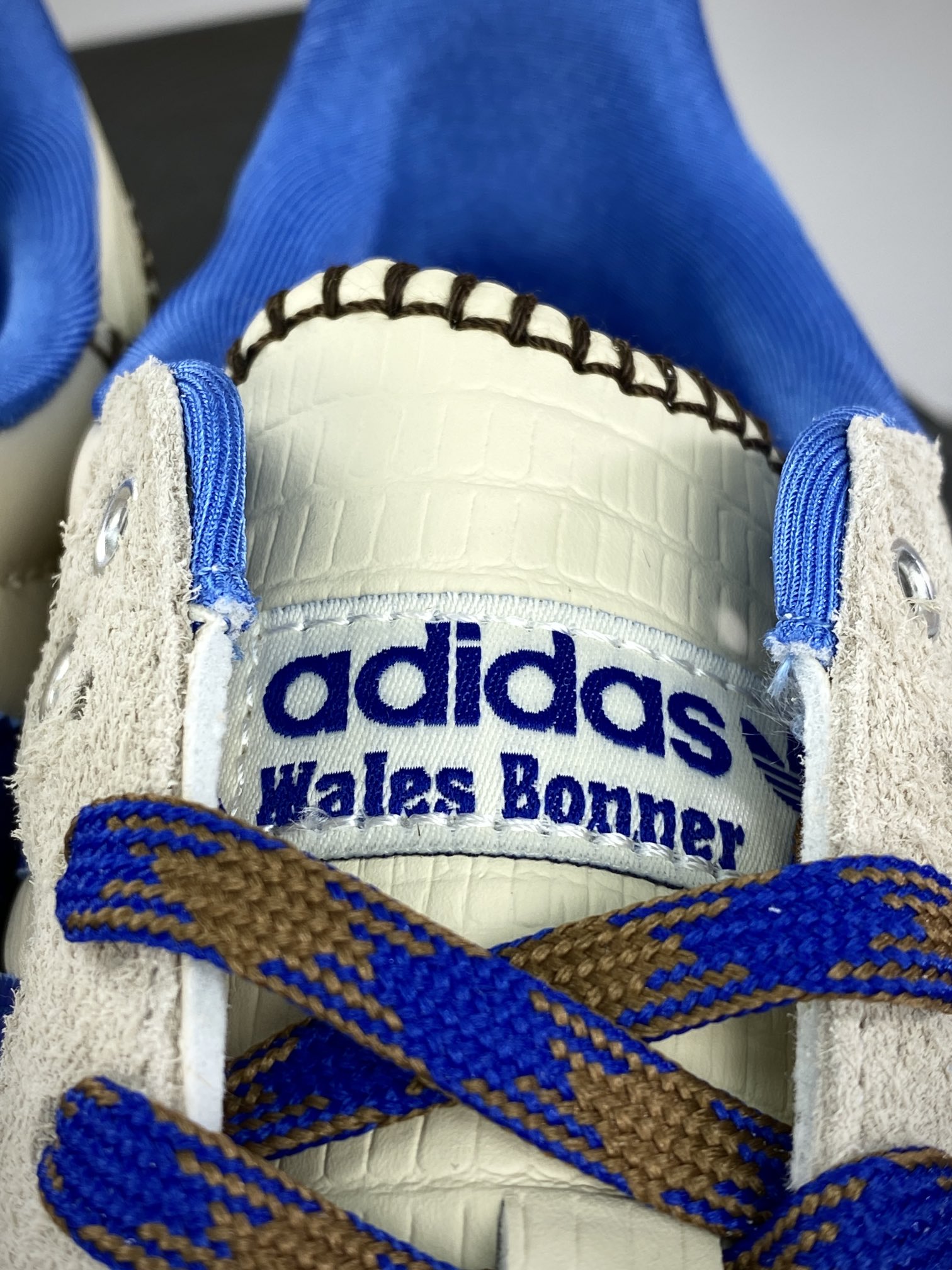 200 Wales Bonner x Adidas Originals Samba Classic”White/Royal Blue/Gum”桑巴舞板鞋“联名米白皇家蓝生胶底”IH7756