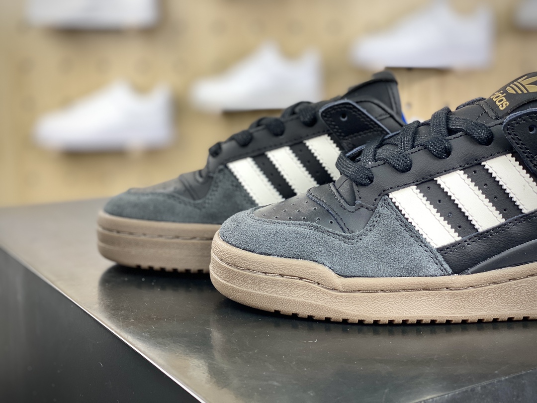 240 Adidas Originals Forum 84 Low 罗马系列低帮板鞋“炭黑白焦糖底”IG3770