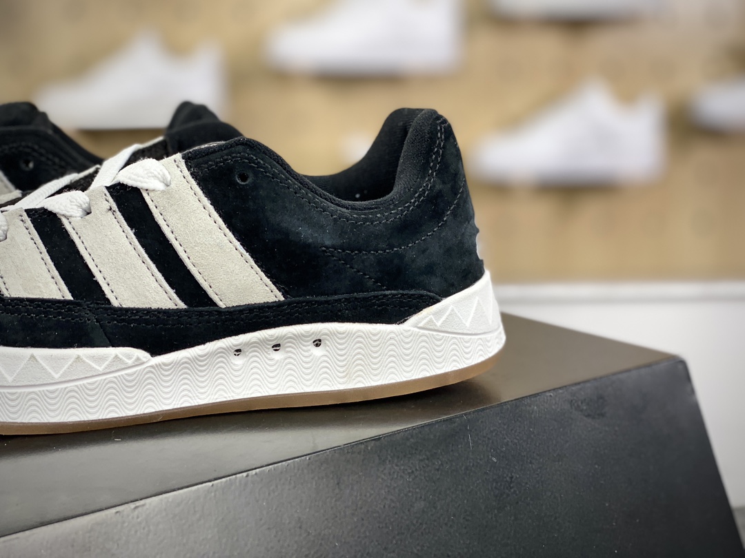 160 Adidas Originals Adimatic Low"Core Black/White"马蒂奇滑板板鞋“翻毛黑白”GY5274