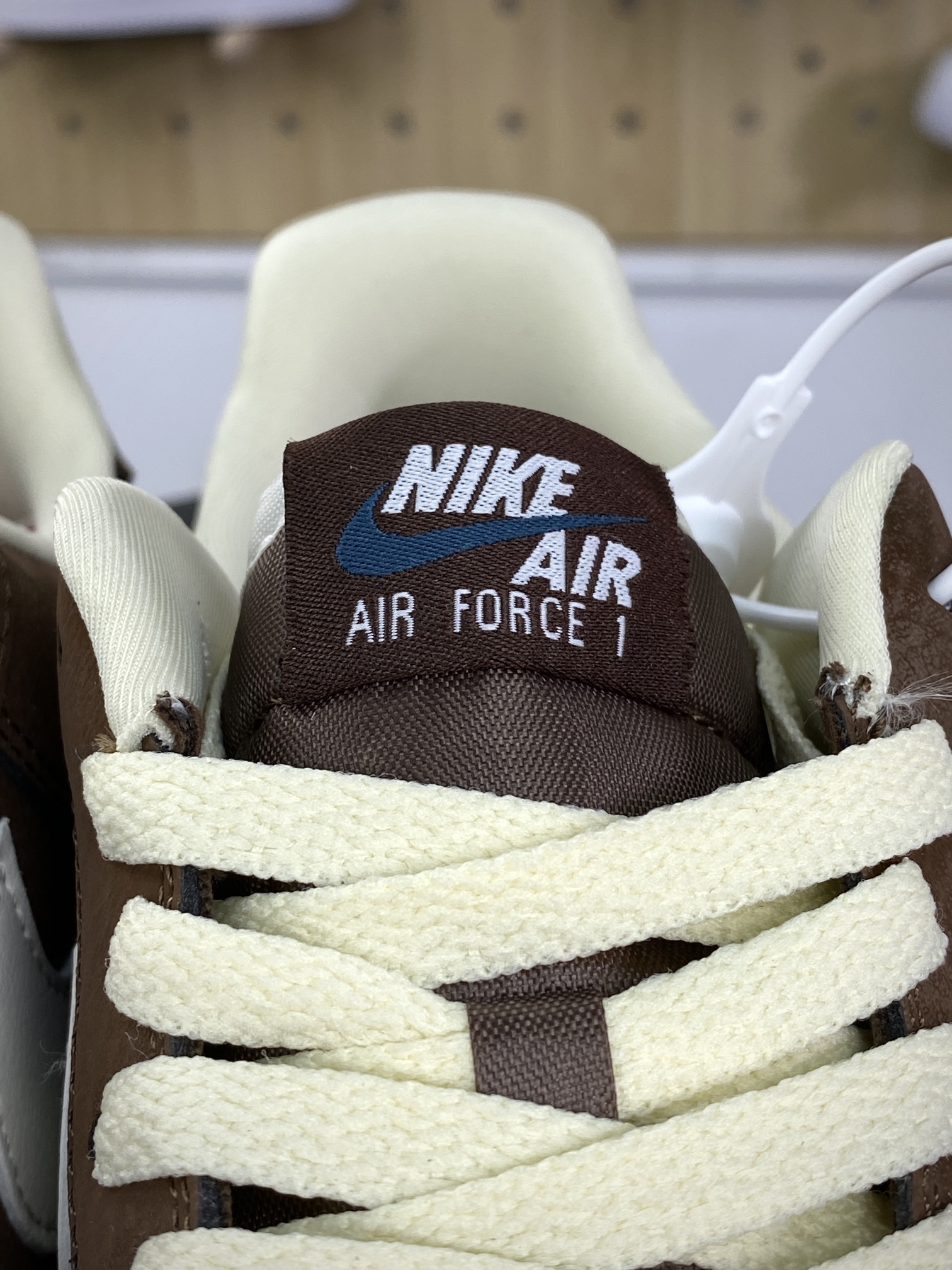 200 Nike Air Force 1’07 Low"Cacao Wow/Sail-Coconut Milk"空军一号板鞋“皮革深棕米白可可牛奶”FZ3592-259