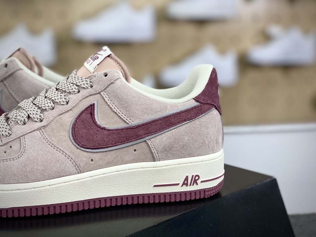 260 大友克洋/Otomo Katsuhiro x Nike Air Force 1’07 LV8 Low"AKIRA"空军一号板鞋“麂皮淡粉玫瑰花”KT0036-088