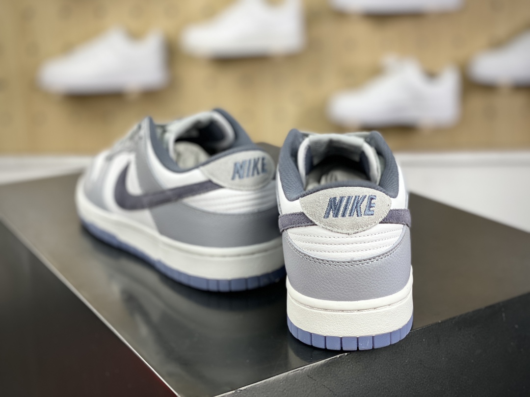 240 耐克Nike SB Dunk Low SE"Light Carbon"扣篮系列低帮板鞋“雾霾蓝灰麂皮”FJ4188-100