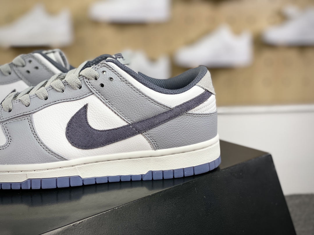 240 耐克Nike SB Dunk Low SE"Light Carbon"扣篮系列低帮板鞋“雾霾蓝灰麂皮”FJ4188-100