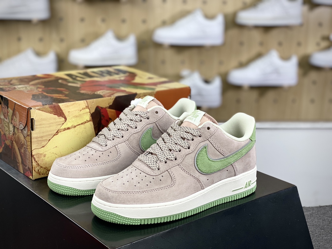 260 大友克洋/Otomo Katsuhiro x Nike Air Force 1’07 LV8 Low”AKIRA”空军一号板鞋“麂皮浅灰抹茶绿”DD9969-065