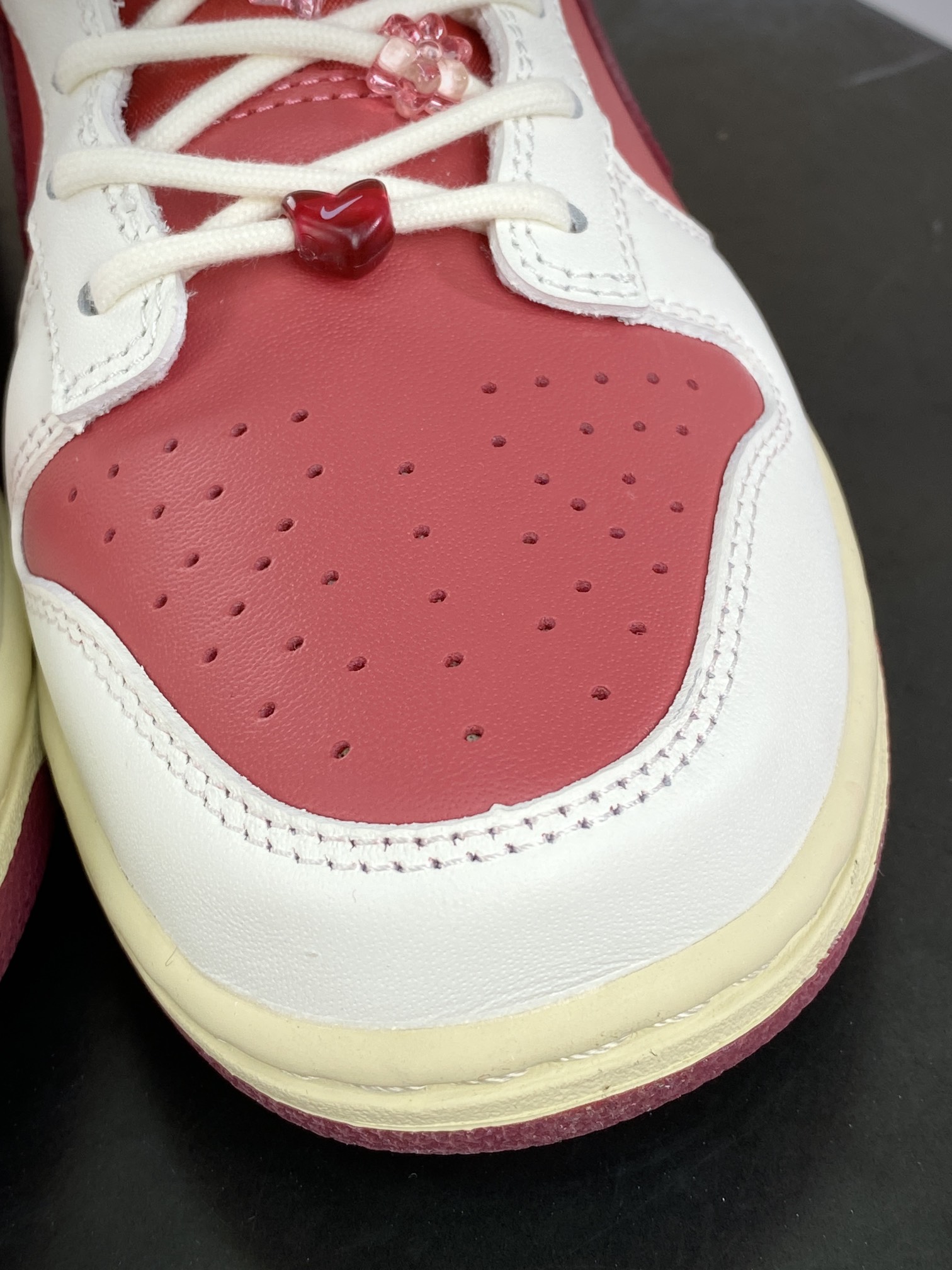 240 耐克Nike Wmns Dunk Low"Valentine’s Day 2024"扣篮系列低帮板鞋“米白桃红情人节”HF0736-161