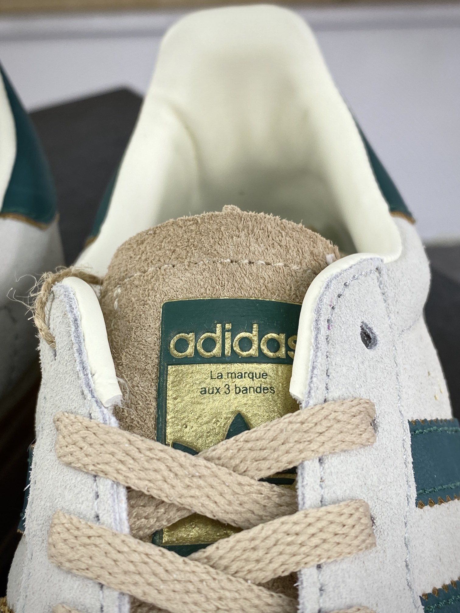 180 阿迪达斯Adidas Originals Gazelle Bold W 羚羊松糕板鞋“浅灰棕深绿生胶底”ID7056