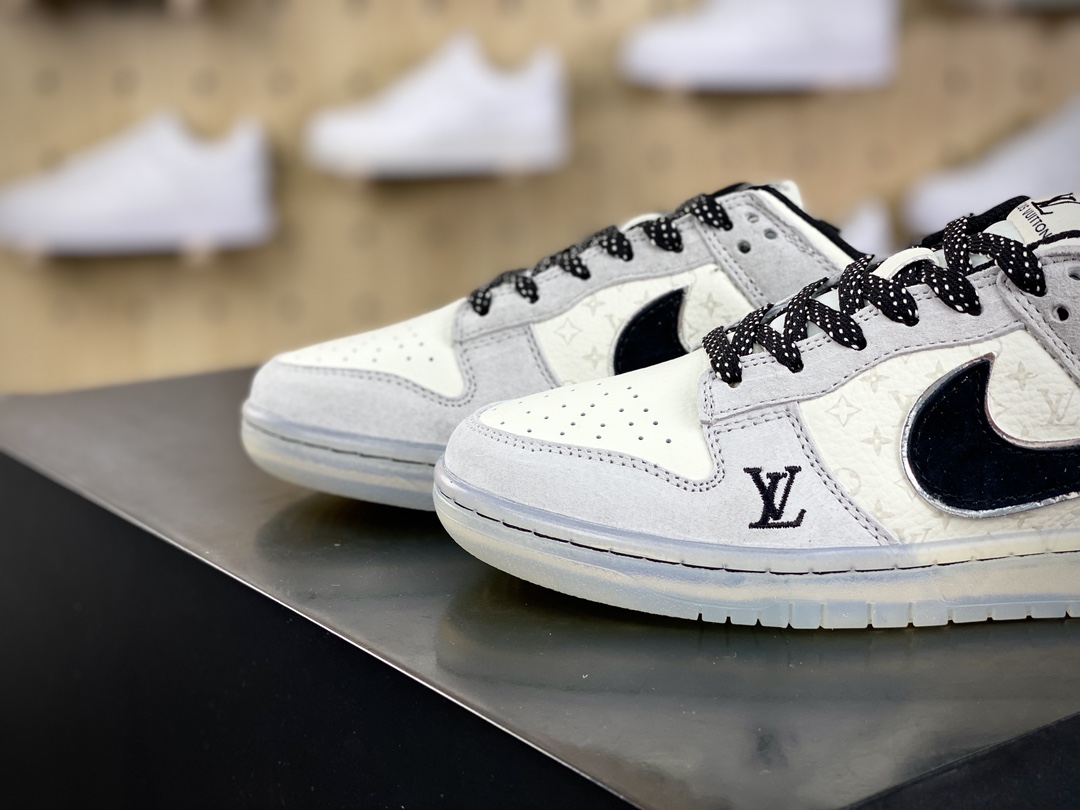 280 Louis Vuitton x Reigning Champ x Nike SB Dunk Low”Wolf Grey/Black/LV Monogram”扣篮板鞋“卫冕冠军狼灰黑LV老花”CR8033-501