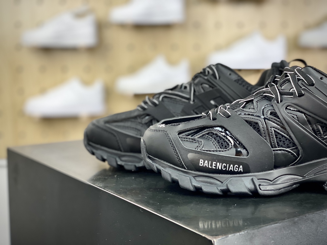 280 巴黎世家BALENCIAGA Track Trainers 3.0代复古慢跑鞋“黑白LOGO”542436 W1GB1 2045