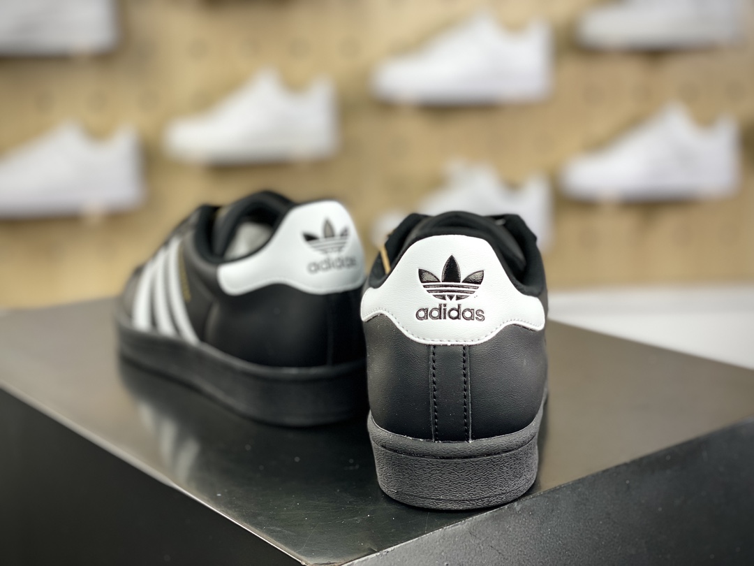 160 阿迪达斯/三叶草Adidas Originals Superstar”Black/White”经典贝壳头板鞋“20新版黑白金标”EG4959