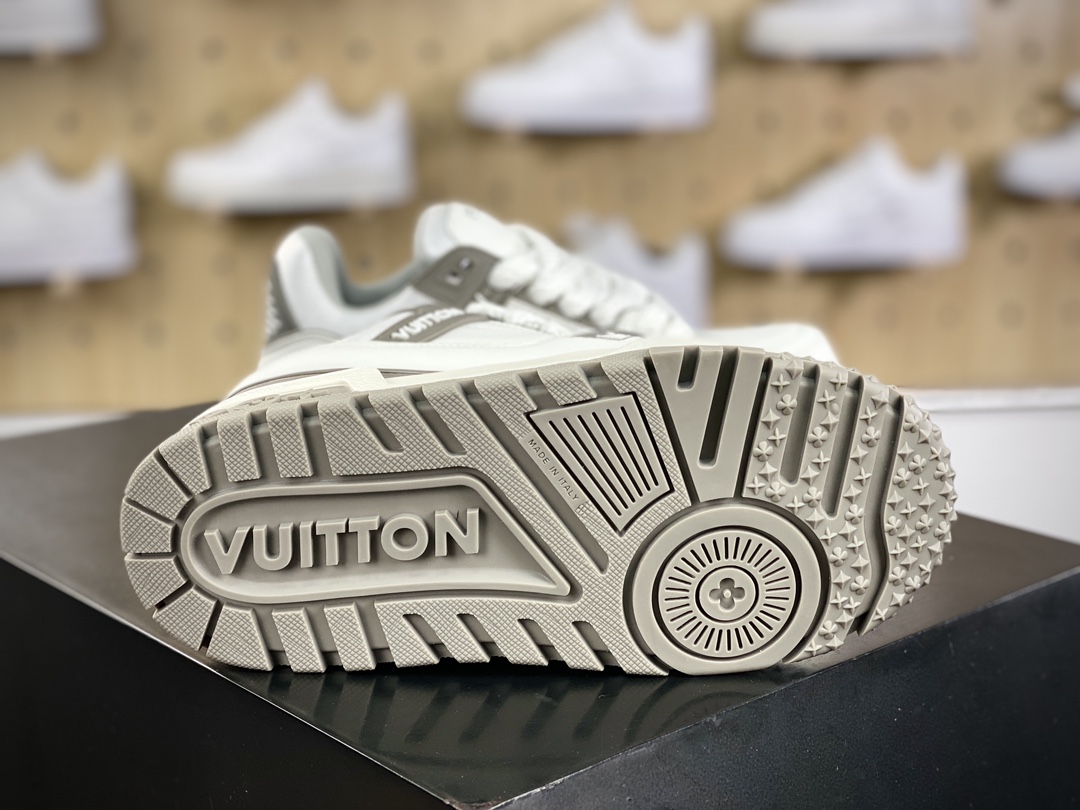 550 LV路易威登Louis Vuitton Trainer Maxi Low Leather Sneaker 面包版篮球板鞋“灰白胖丁面包LV”1A88BK