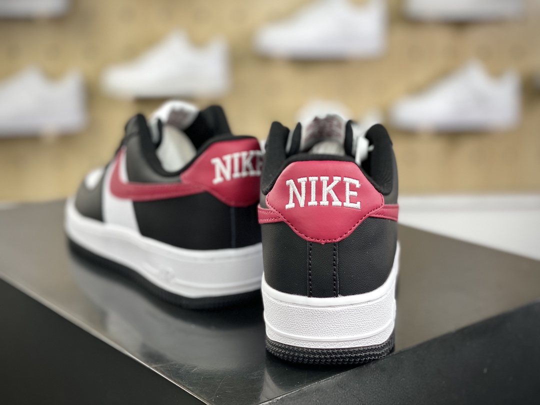 200 耐克Nike Air Force 1’07 Low”Black Dark Team Red”空军一号板鞋“皮革黑白酒红钩子”FZ4351-001