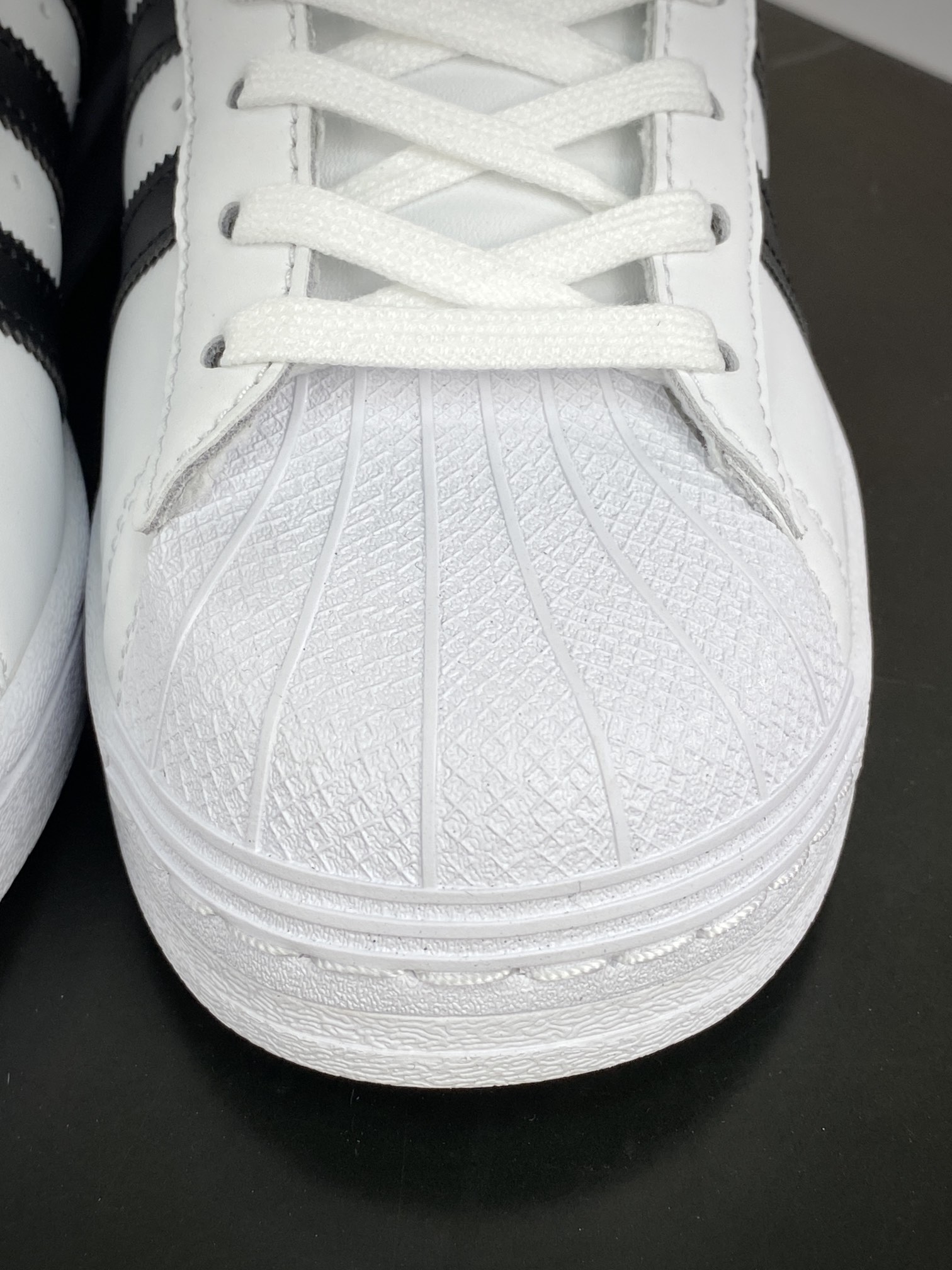 160 阿迪达斯/三叶草Adidas Originals Superstar”White/Black/Gold”经典板鞋“20版皮革白黑金标”EG4958