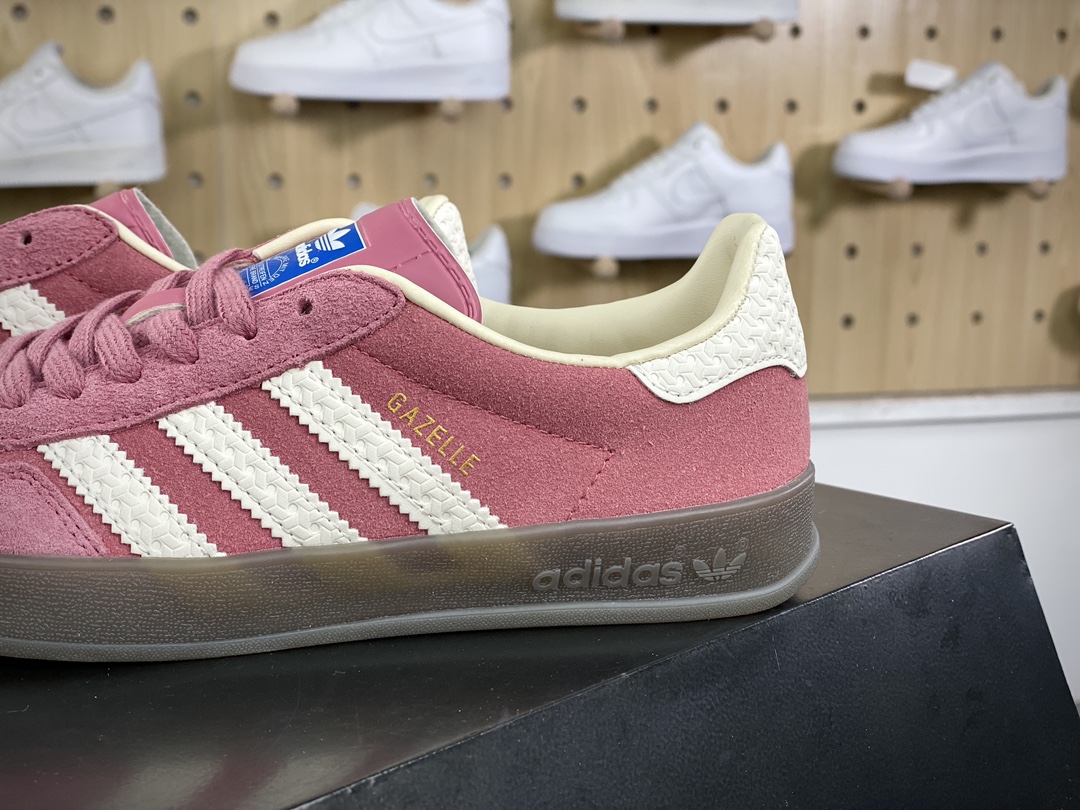 160 阿迪达斯Adidas Gazelle Indoor Trainers 羚羊内训系列低帮板鞋“翻毛树莓粉白焦糖底”IF1809