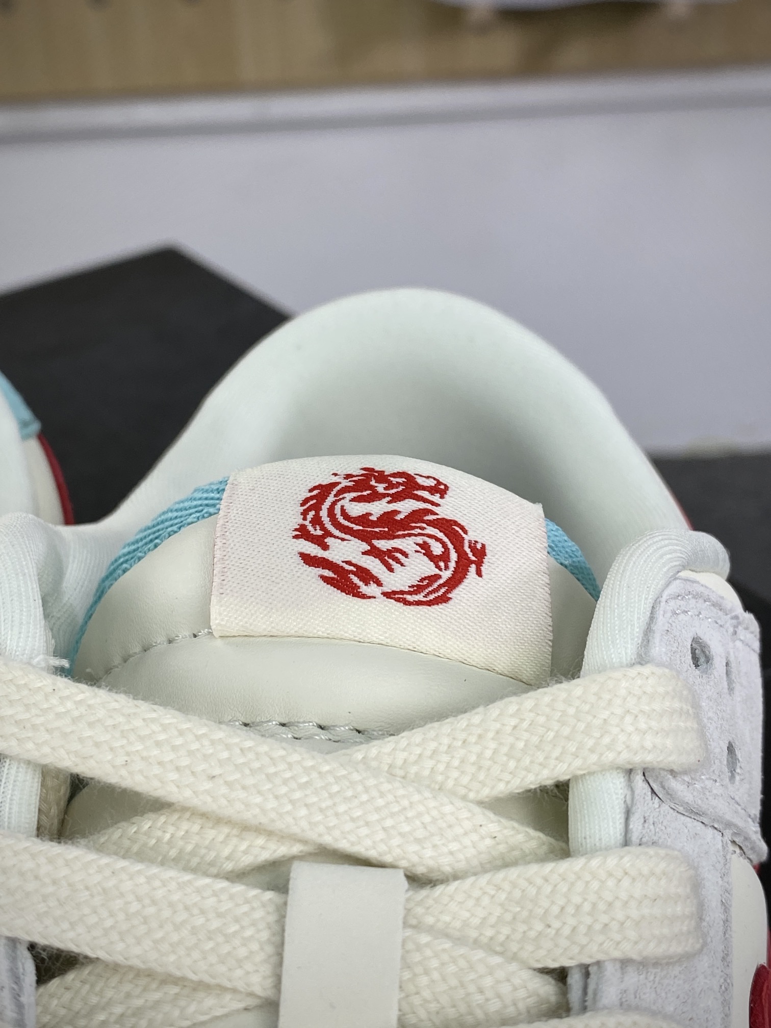 280 耐克Nike SB Dunk Low Retro”Year of the Dragon”扣篮板鞋“米黄深棕红中国龙年”JH8032-710