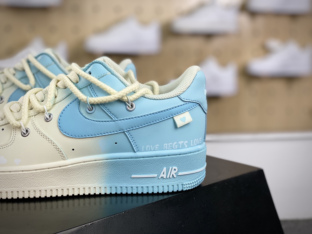 260 耐克Nike Air Force 1'07 Low"Milk White/Light BLue"空军一号板鞋“皮革奶白渐变浅蓝绑绳”DX2340-002