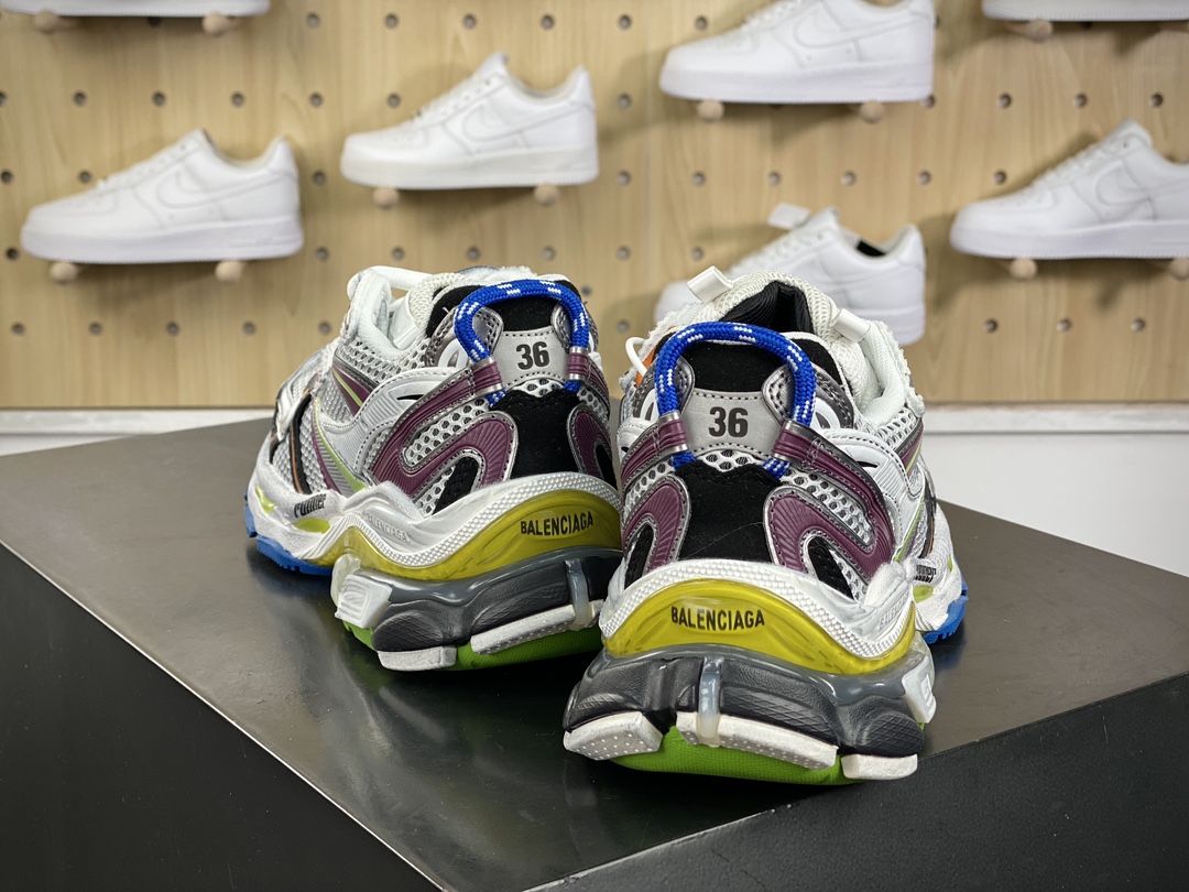 500 巴黎世家BALENCIAGA Runner Sneaker 3.0慢跑系列慢跑鞋“解构白银黑红做旧3.0”779064 W3RXP 9160