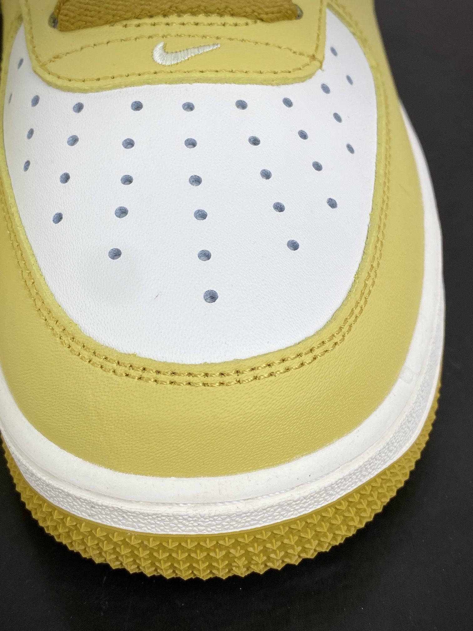 200 耐克Nike Air Force 1’07 Low"Bronzine Saturn Gold"空军一号系列板鞋“皮革沙土黄米白”FZ4034-716