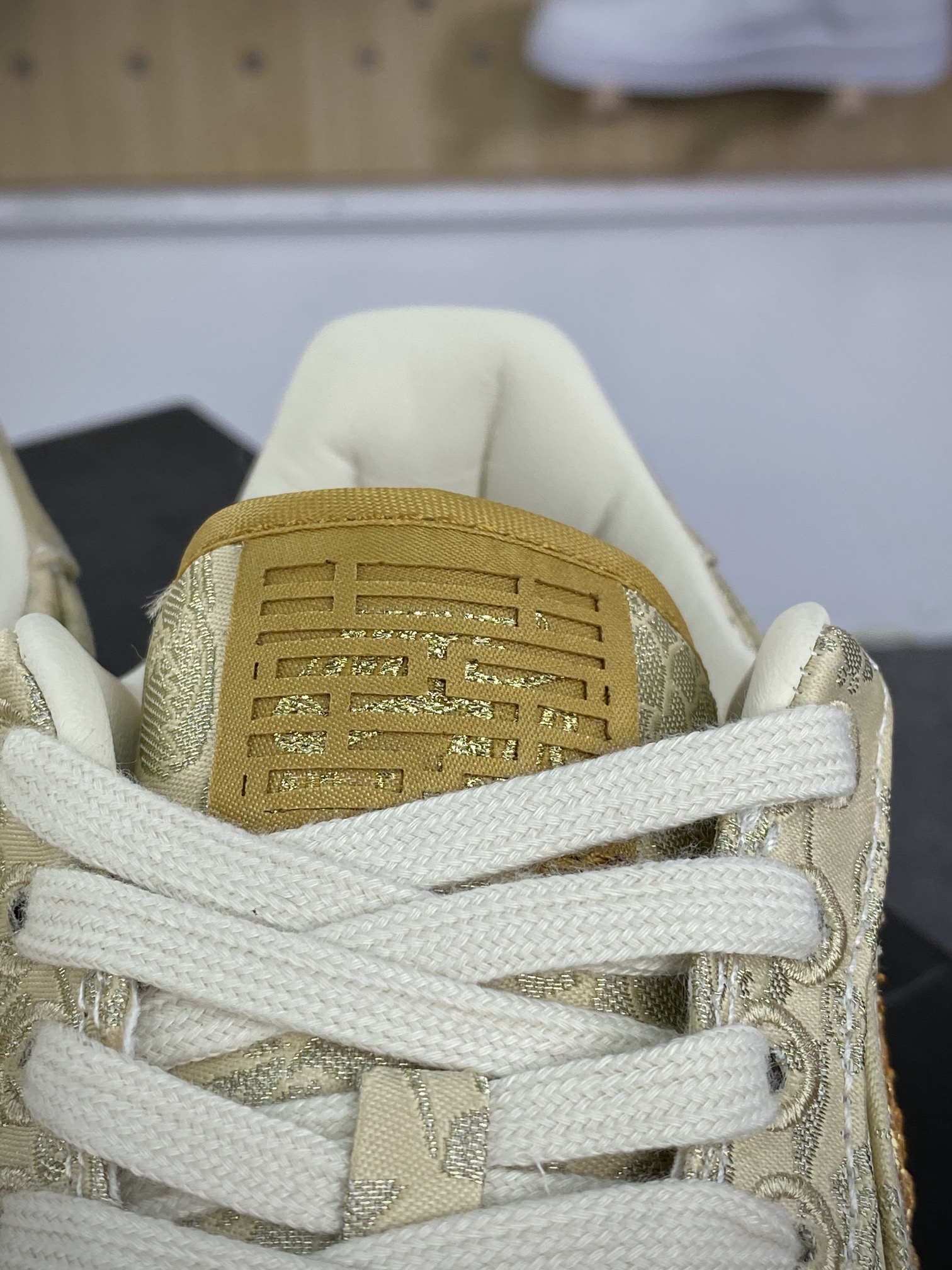 400 耐克Nike Air Force 1'07 Low”XIXI”空军一号低帮经典板鞋“囍庆龙凤呈祥黄金情人节”HJ4285-777