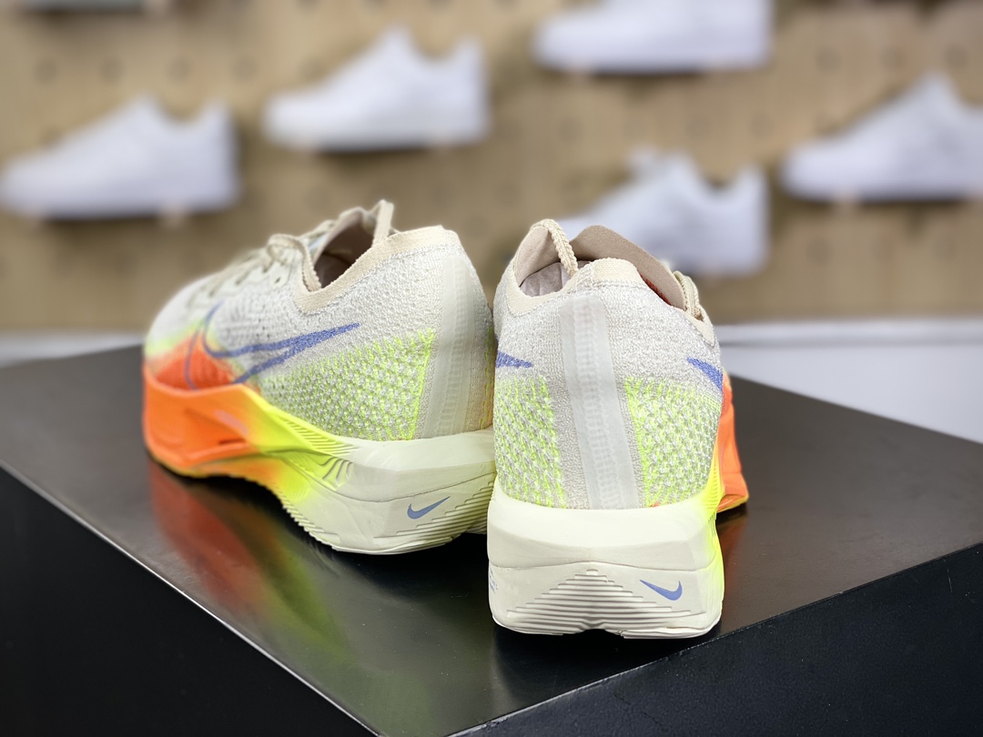 220 耐克Nike ZoomX Vaporfly Nextquot;Pink/Yellow/Black"空气飞行3慢跑鞋“针织白黄荧光绿渐变”DV4129-101