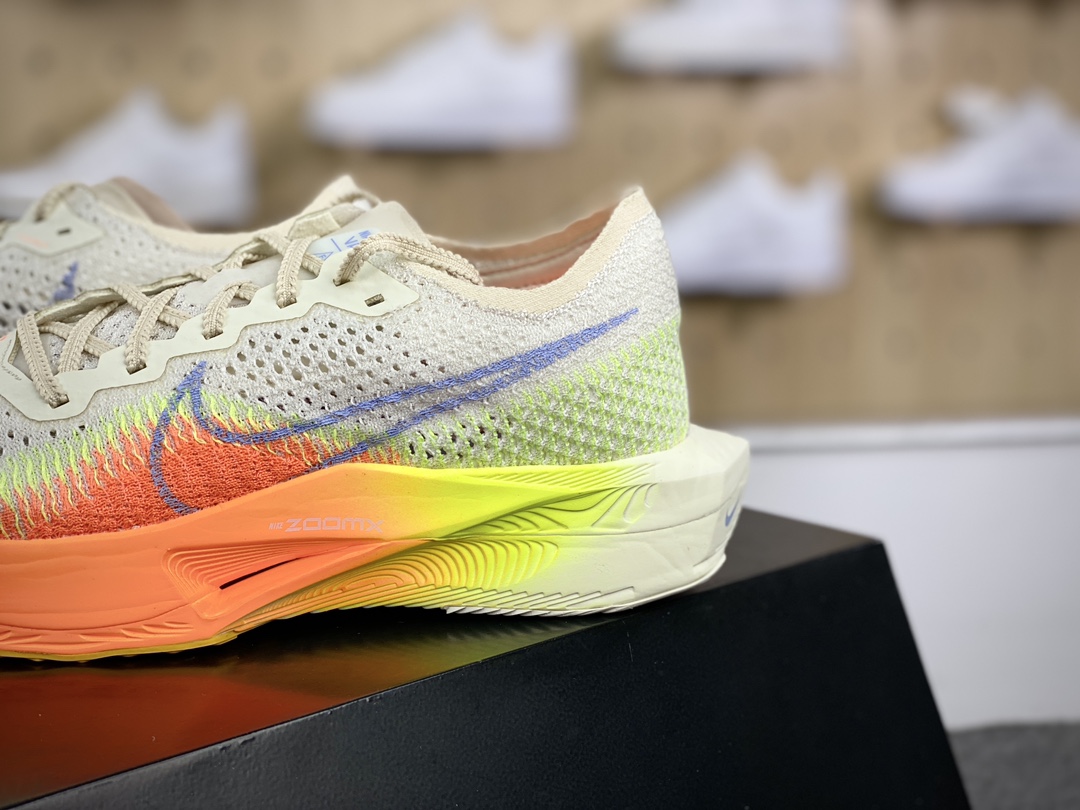 220 耐克Nike ZoomX Vaporfly Nextquot;Pink/Yellow/Black"空气飞行3慢跑鞋“针织白黄荧光绿渐变”DV4129-101