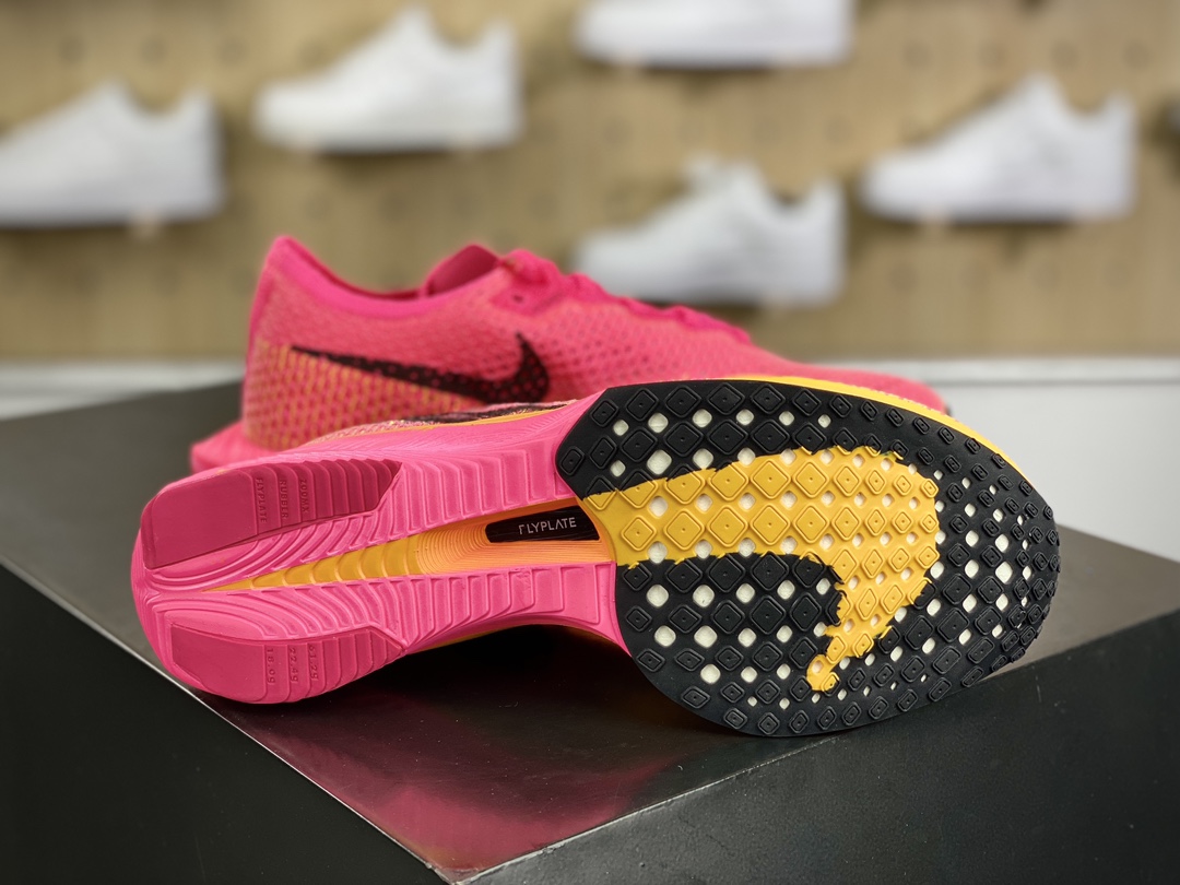 220 耐克Nike ZoomX Vaporfly Next% 3”Pink/Yellow/Black”空气飞行3代系列慢跑鞋“针织骚粉黄黑”DV4129-600