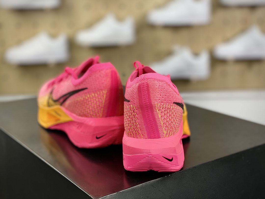 220 耐克Nike ZoomX Vaporfly Next% 3”Pink/Yellow/Black”空气飞行3代系列慢跑鞋“针织骚粉黄黑”DV4129-600