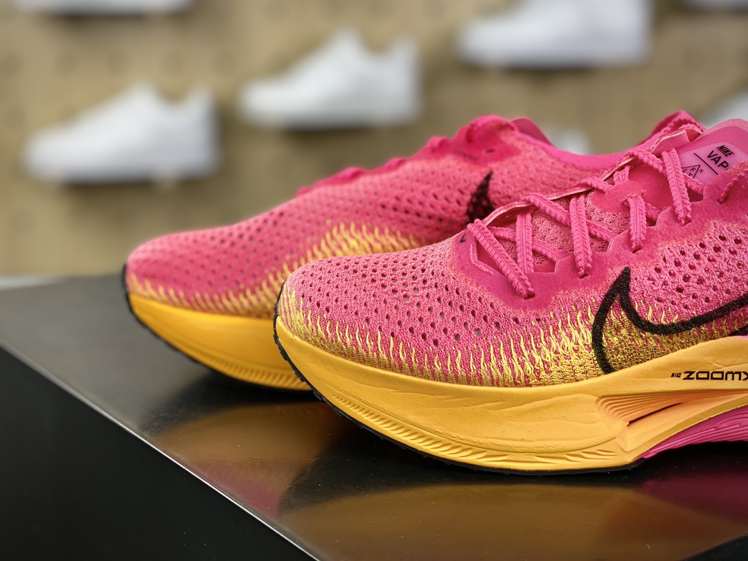 220 耐克Nike ZoomX Vaporfly Next% 3”Pink/Yellow/Black”空气飞行3代系列慢跑鞋“针织骚粉黄黑”DV4129-600