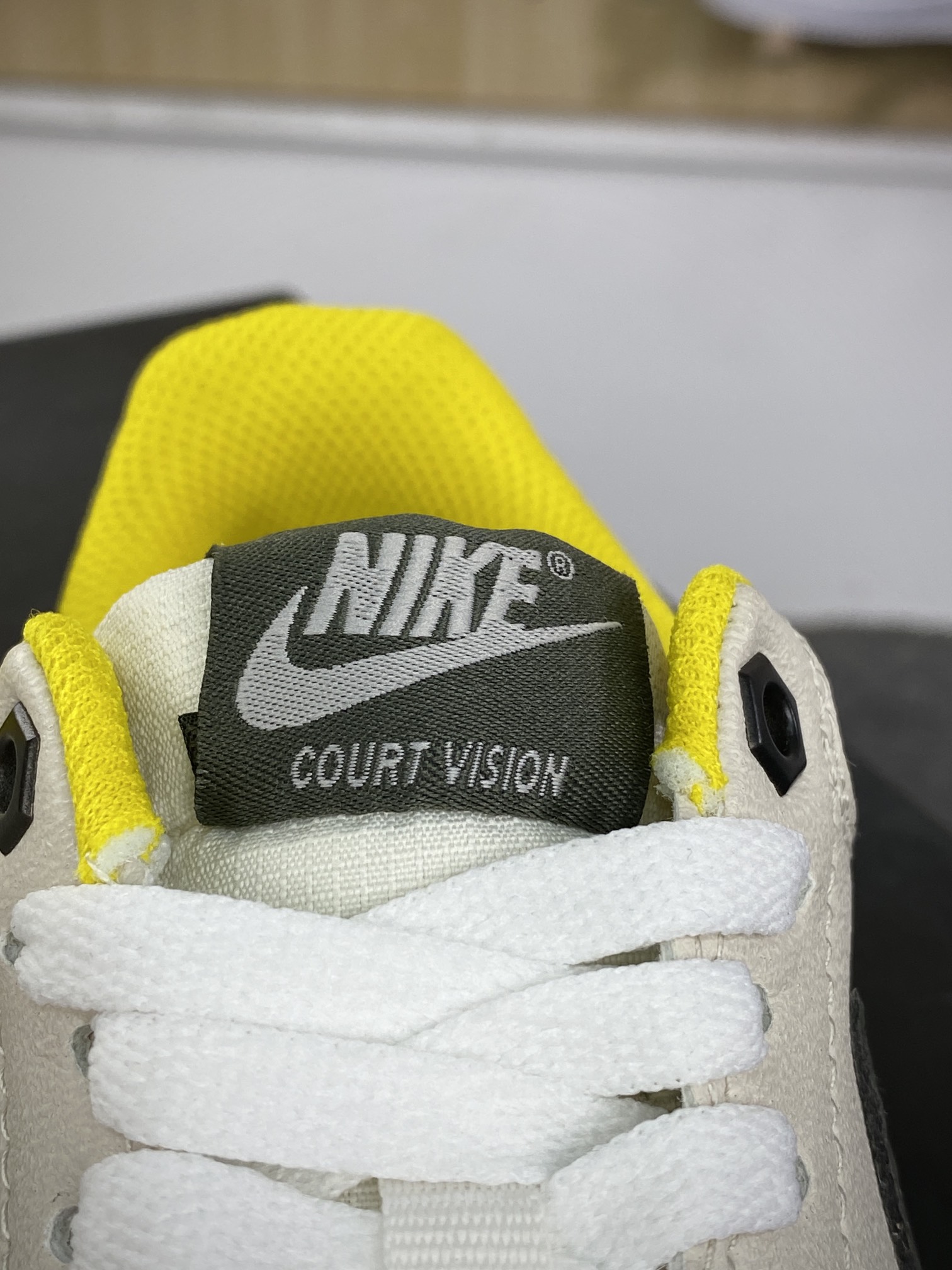 140 耐克Nike Court Vision Low 学院视觉系列休闲运动皮革板鞋“皮革米灰黄暗绿”FV3630-131