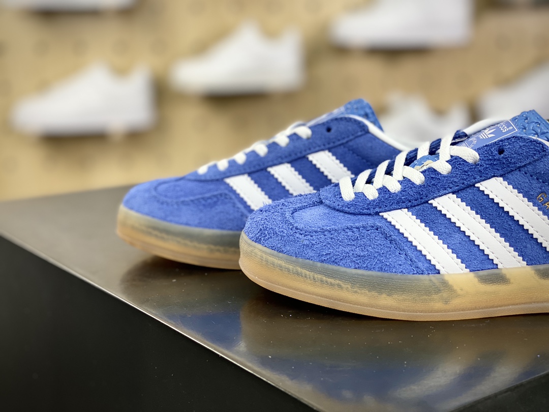 160 阿迪达斯Adidas Gazelle Indoor Trainers 羚羊内训系列低帮板鞋“麂皮学院浅蓝白生胶底”HQ8717