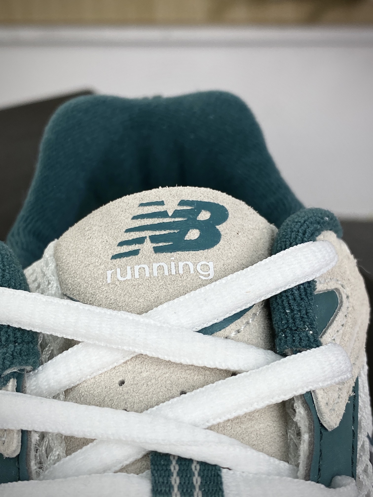 200 NB新百伦New Balance MR530系列复古老爹风网布跑步休闲运动鞋“白银金属绿”MR530AB