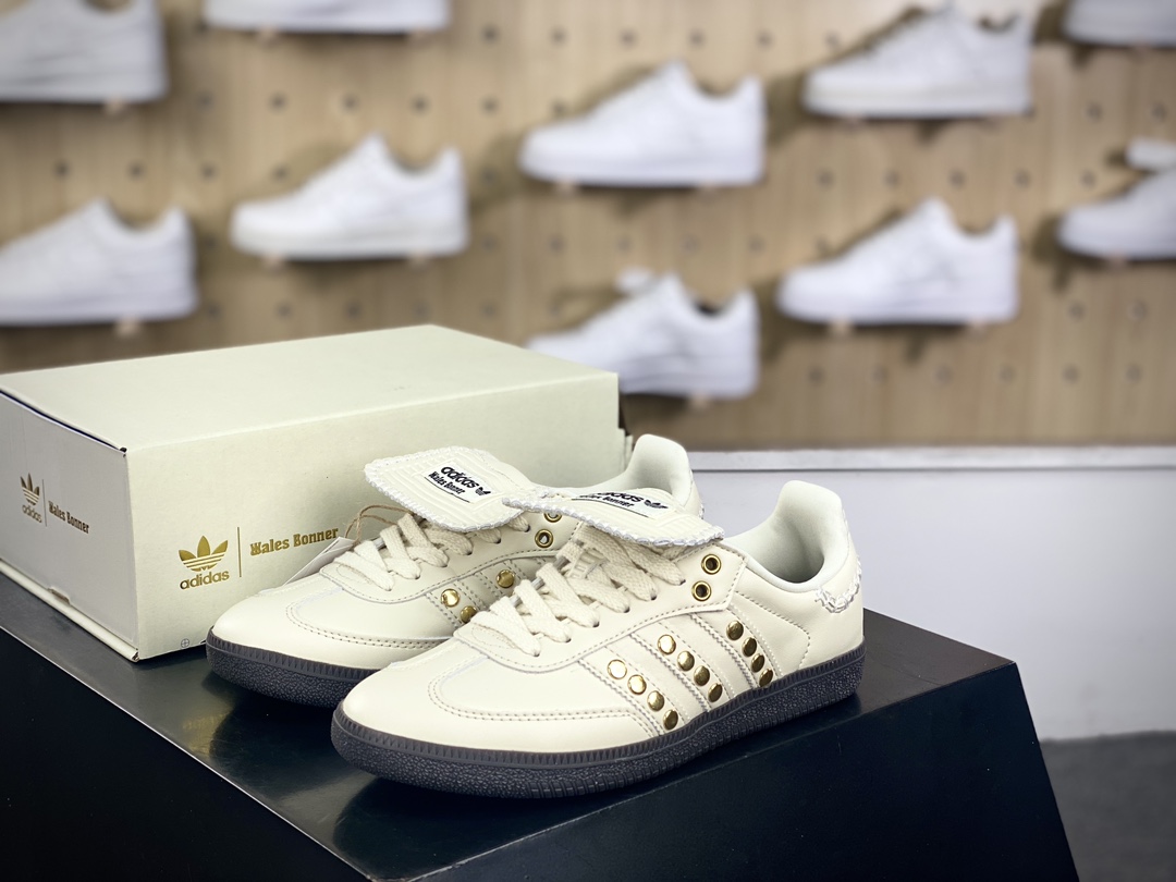 200 Wales Bonner x Adidas Originals Samba Classic”Studded Pack Cream”桑巴舞板鞋“联名奶白金铆钉”IG4304