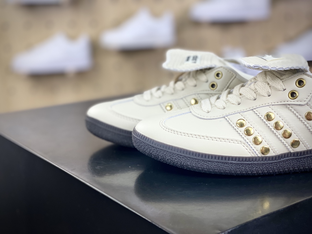 200 Wales Bonner x Adidas Originals Samba Classic"Studded Pack Cream"桑巴舞板鞋“联名奶白金铆钉”IG4304