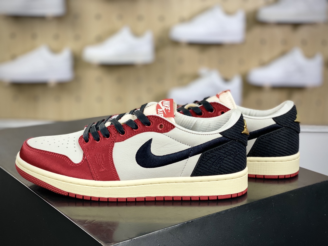 300 Trophy Room x Nike Air Jordan 1 Retro Low OG SP"Away"AJ1乔丹一代篮球鞋“联名丝绸白黑红芝加哥”FN0432-100