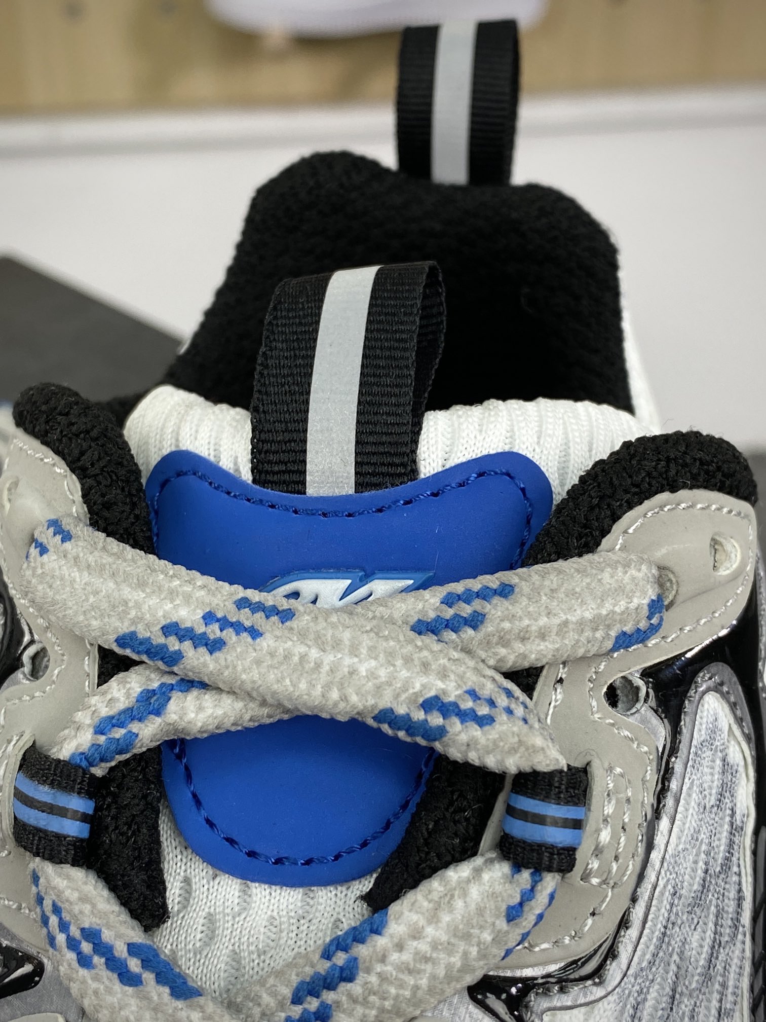420 巴黎世家BALENCIAGA 3XL Sneakers 3+系列低帮复古阔型慢跑鞋“网织蓝银做旧”734731 W3XL59110