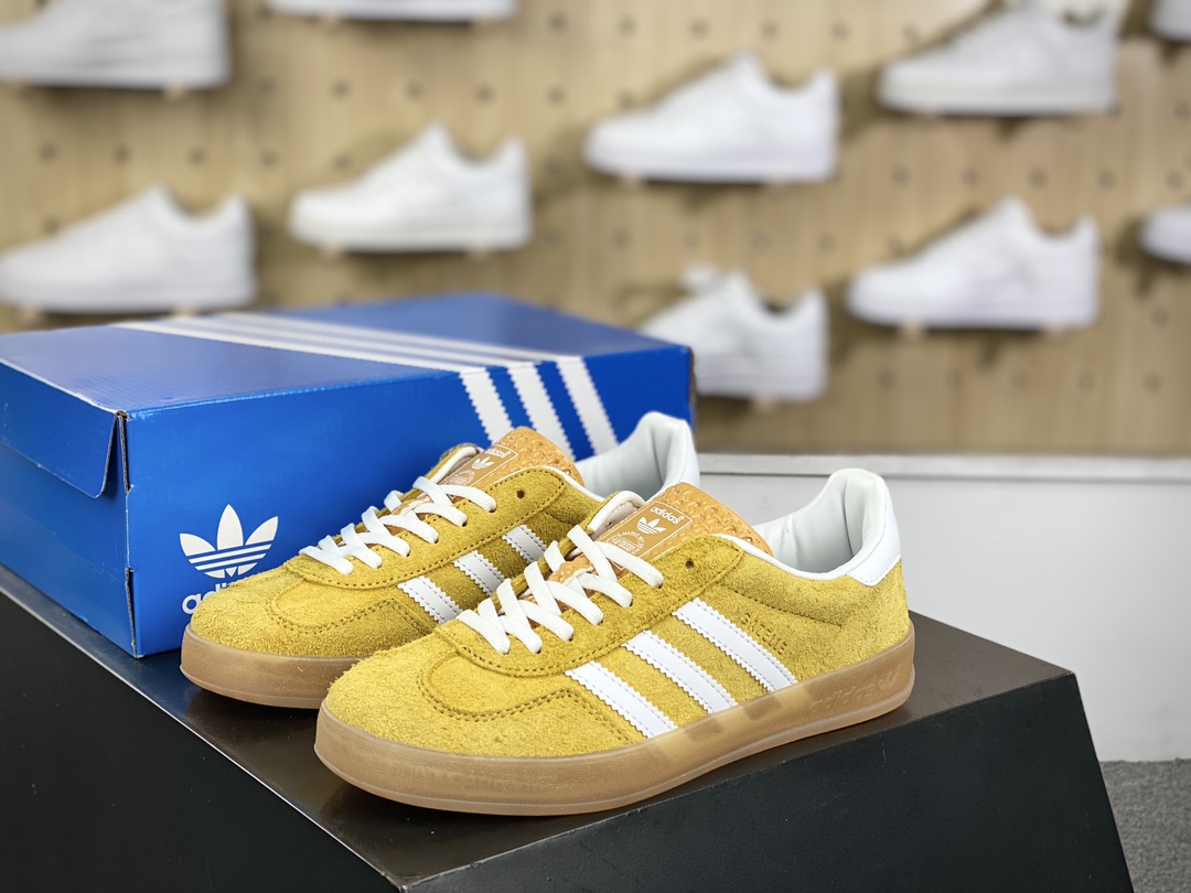 阿迪达斯Adidas Gazelle Indoor Trainers 羚羊内训系列低帮板鞋“麂皮土黄白生胶底”HQ8716