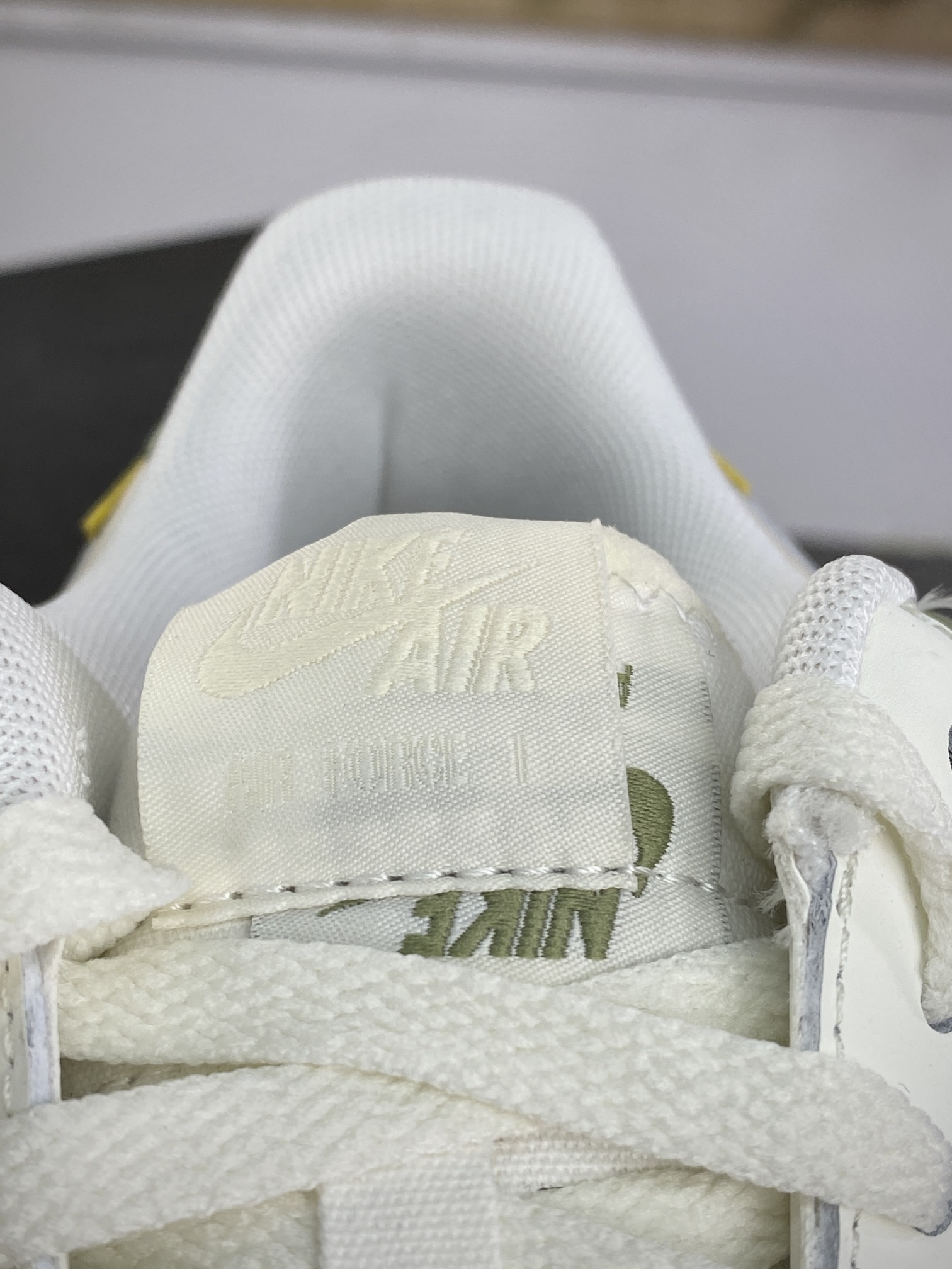 200 耐克Nike WMNS Air Force 1 Shadow"Matcha Green"空军一号板鞋“皮革补丁黄抹茶绿”FN6335-101