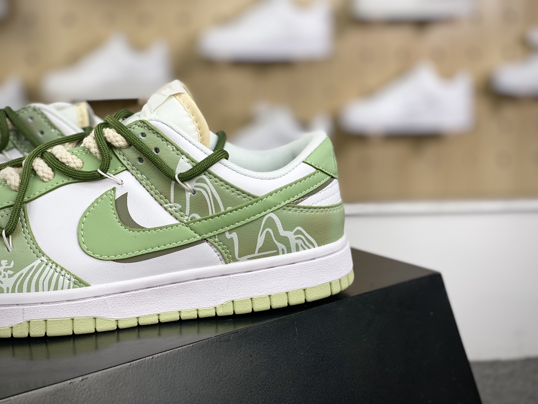 200 耐克Nike SB Dunk Low Lot"Longjing Tea"扣篮系列低帮休闲运动滑板板鞋“皮革米白绿龙井茶”DV0831-003