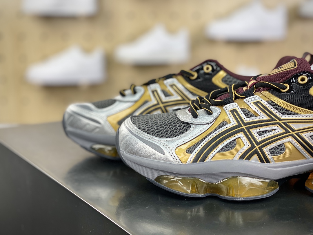 260 亚瑟士/ASICS Gel-Quantum Kinetic”Carbon Pure Gold”量子跑步鞋“银灰黑金”1203A270-021