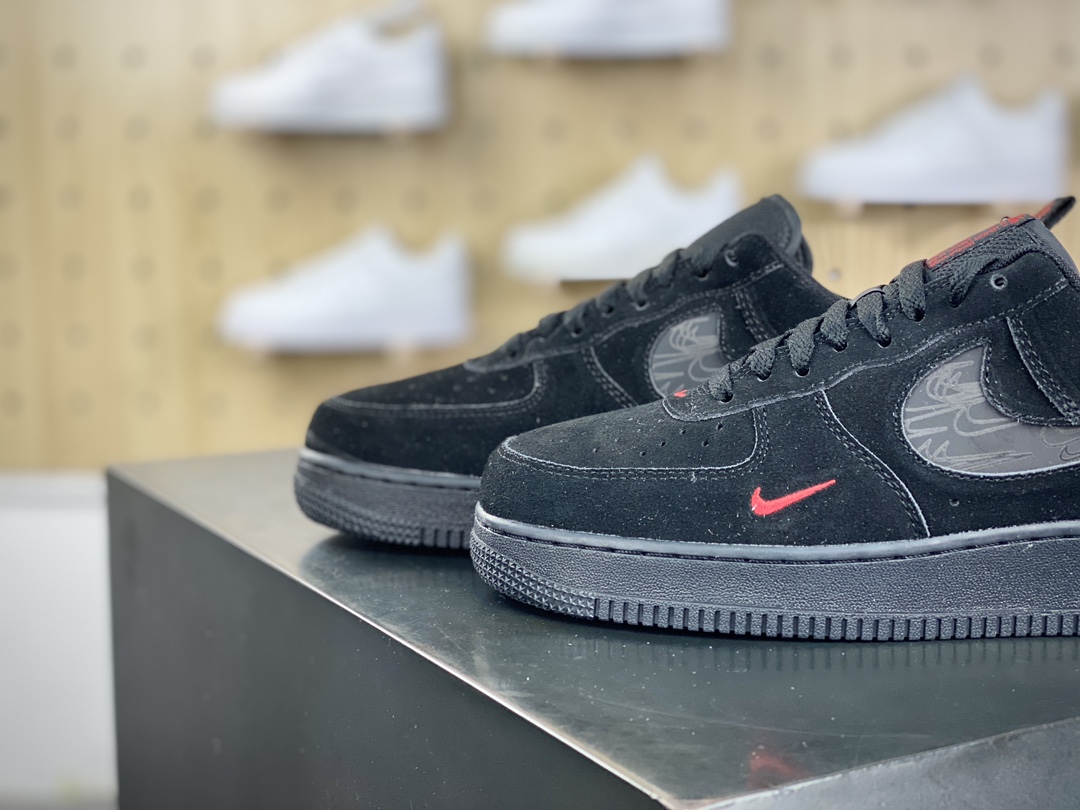 200 耐克Nike Air Force 1 ′07 Low Premium"Black/Red"空军一号板鞋“皮革黑红小双钩”DZ4514-001