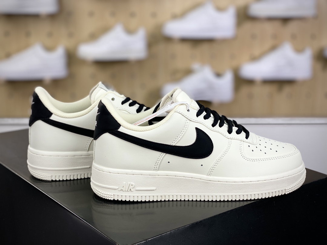 耐克Nike Air Force 1’07 Low”Beige White/Black”空军一号经典低帮板鞋“皮革米白黑”CQ5059-221