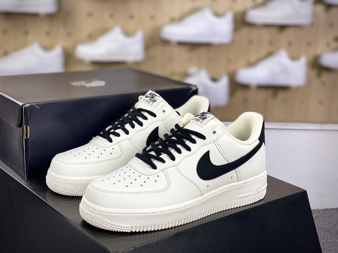 耐克Nike Air Force 1’07 Low”Beige White/Black”空军一号经典低帮板鞋“皮革米白黑”CQ5059-221