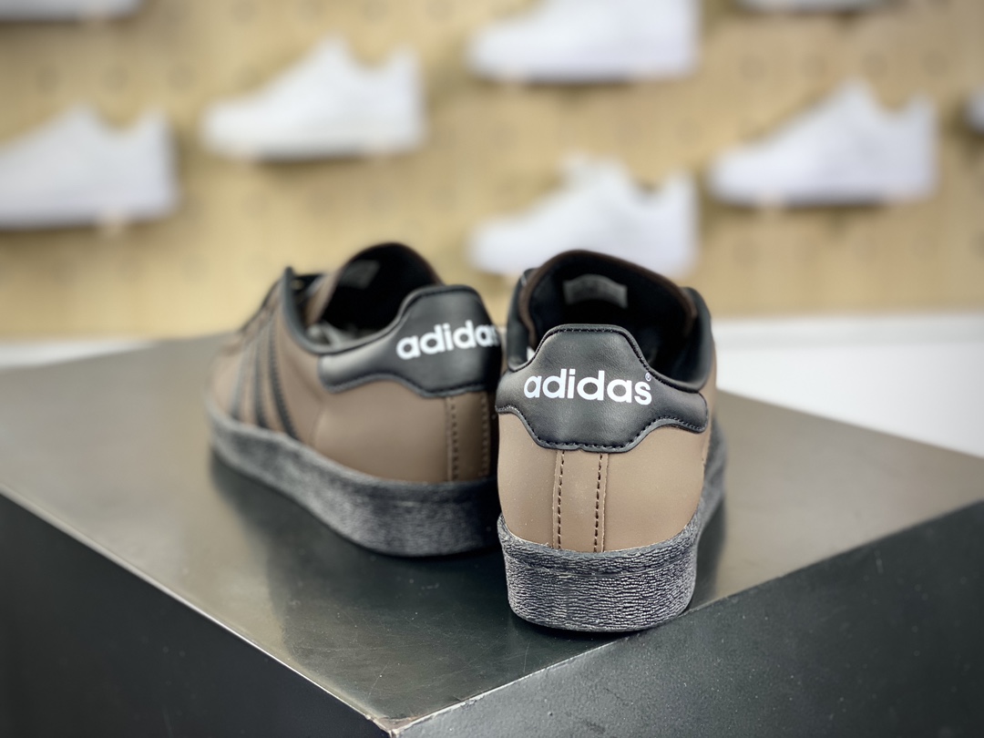 220 三叶草Adidas Originals Superstar 82"Black Brown"经典贝壳头板鞋“皮革乌木棕黑底”IF9034