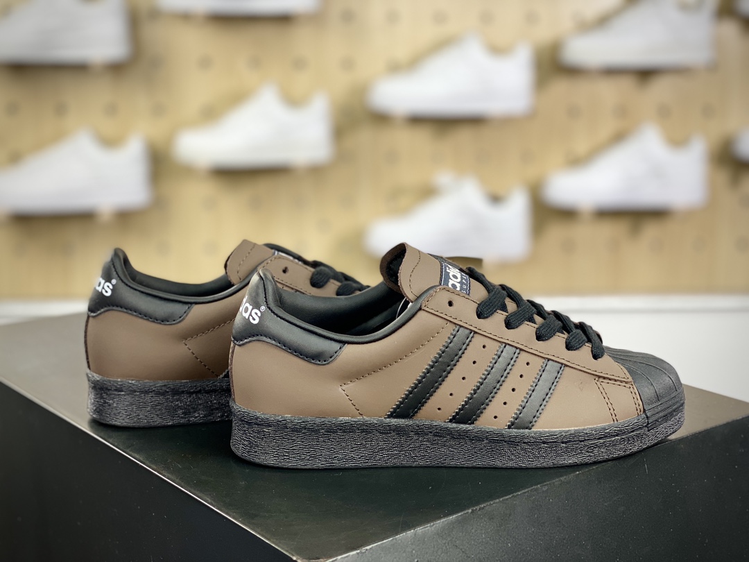 220 三叶草Adidas Originals Superstar 82"Black Brown"经典贝壳头板鞋“皮革乌木棕黑底”IF9034