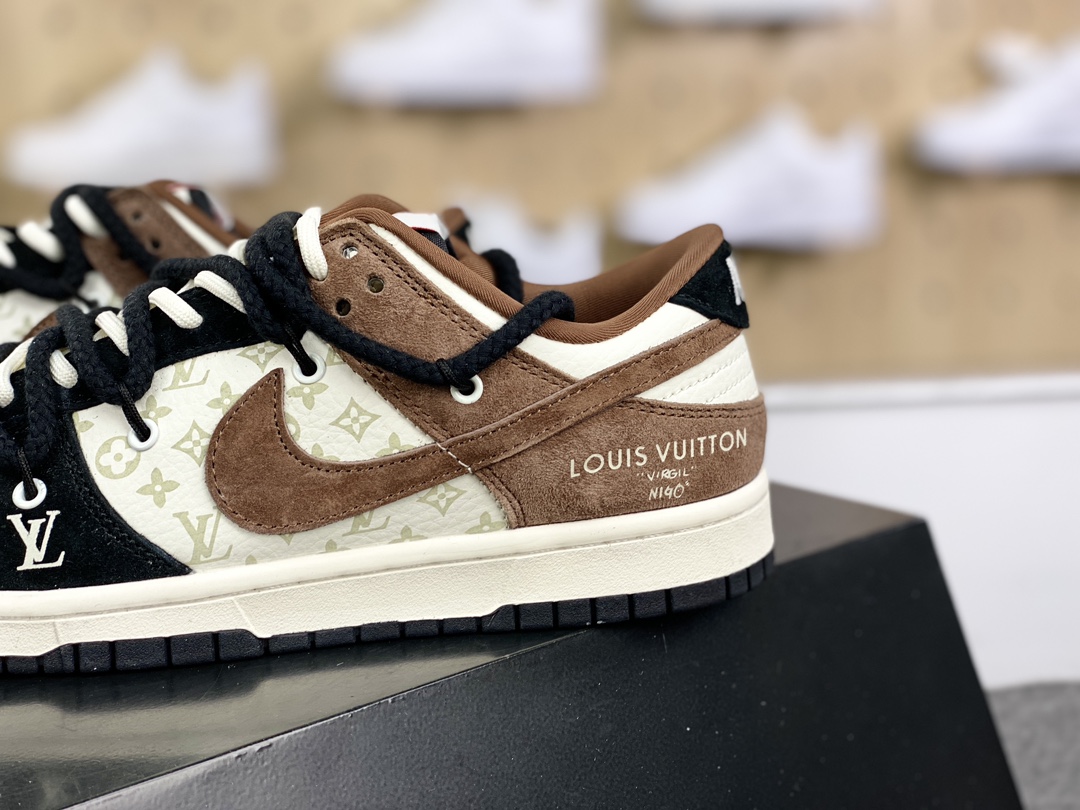 300 路易威登Louis Vuitton x Travis Scott x Nike Air Jordan 1 Low OG SP"Beige/Gloomy Bear/LV Monogram"AJ1乔丹一代篮球鞋SJ2068-002