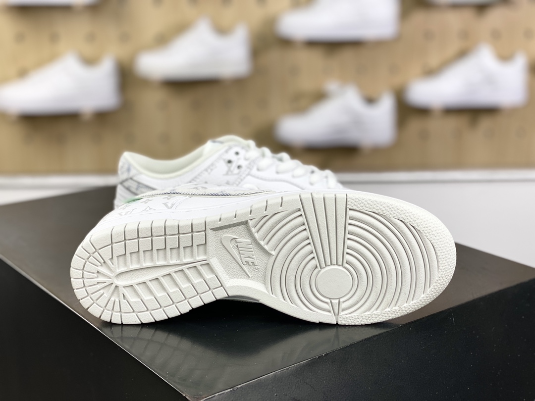 280 Louis Vuitton x Nike SB Dunk Low"White/Navy/LV Monogram"扣篮系列低帮休闲运动滑板板鞋LV0526-593