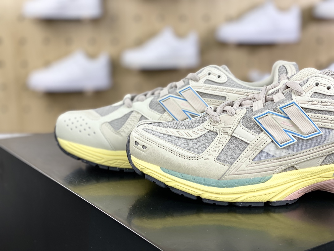 240 NB新百伦New Balance M1906U系列低帮复古老爹风休闲运动慢跑鞋“米灰黄彩”M1906NC