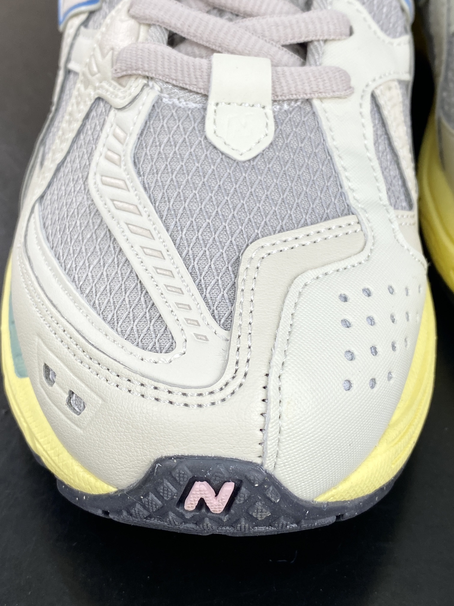 240 NB新百伦New Balance M1906U系列低帮复古老爹风休闲运动慢跑鞋“米灰黄彩”M1906NC