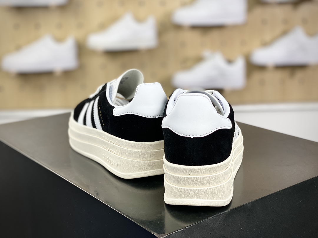 180 阿迪达斯Adidas Originals Gazelle Bold W 羚羊松糕系列板鞋“翻毛黑白”HQ6912